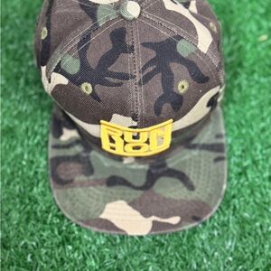 Camo Run Houston Baseball Cap with Yellow Patch‎